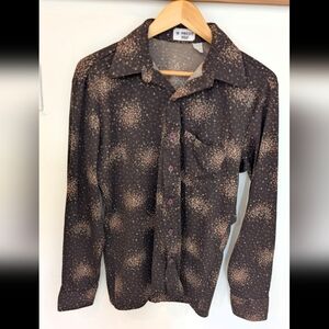 Retro Printed Button-Up Shirt in Brown